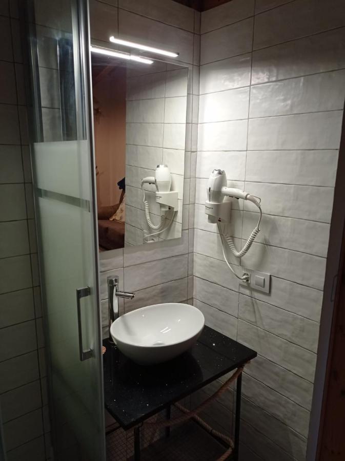 Apartamentos Casa Rural El Ventanico Olocau del Rey المظهر الخارجي الصورة