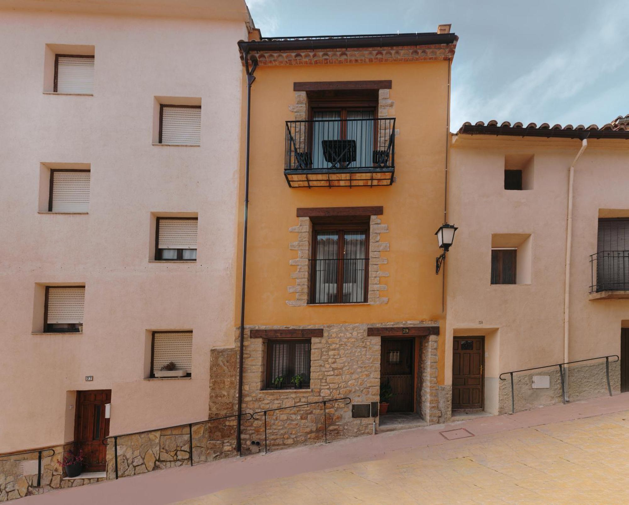 Apartamentos Casa Rural El Ventanico Olocau del Rey المظهر الخارجي الصورة